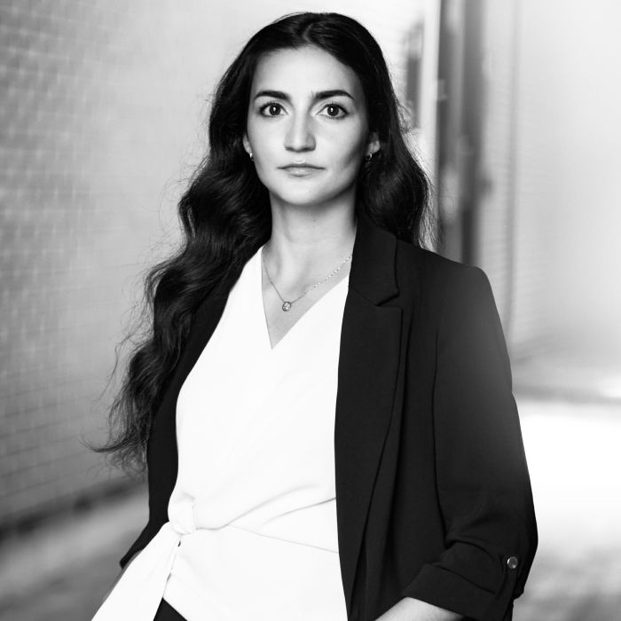 Photo of Theoni Kapetaneas